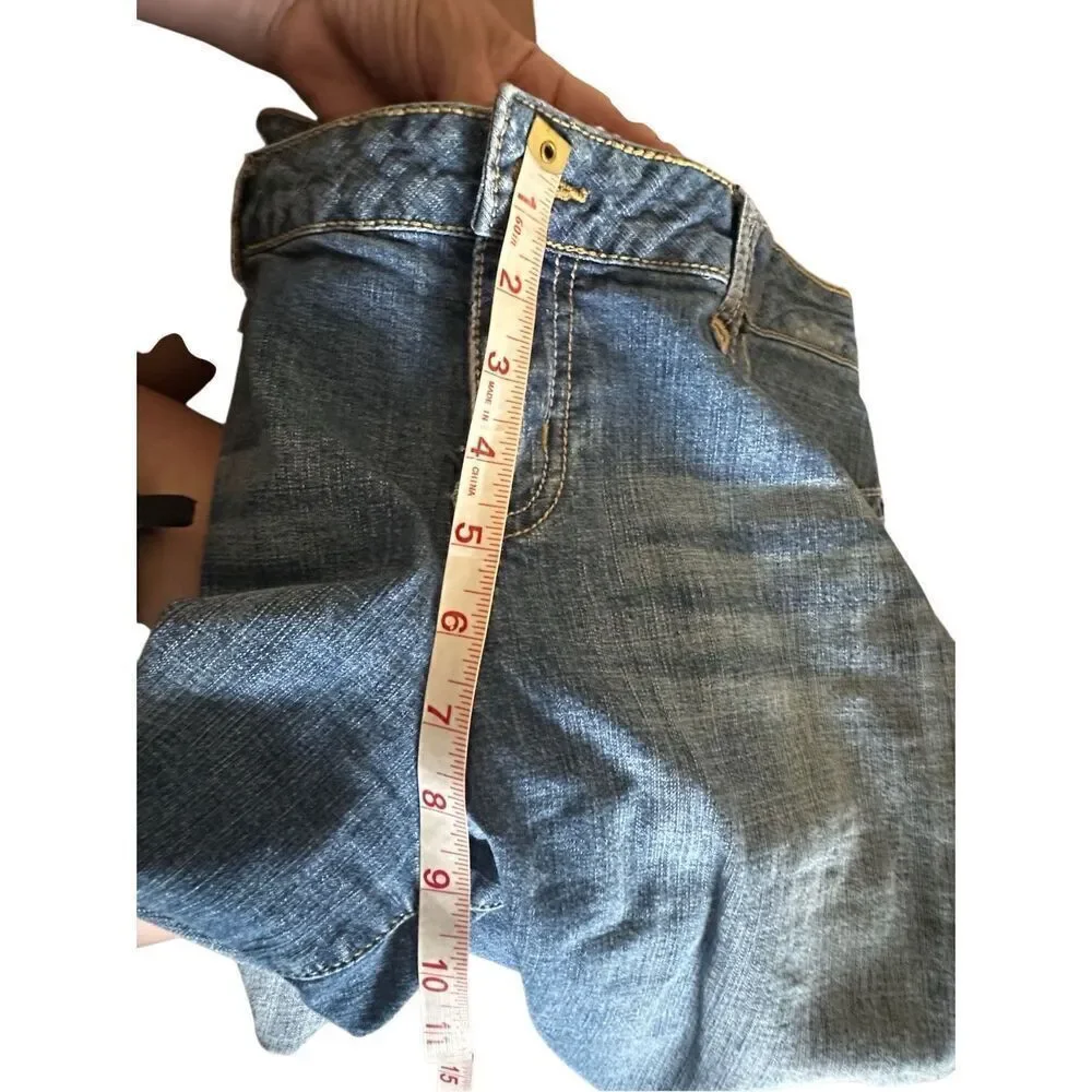 So Blue Mid-rise Distressed Zip Fly Cuffed Jean Denim Shorts Ladies Size 17